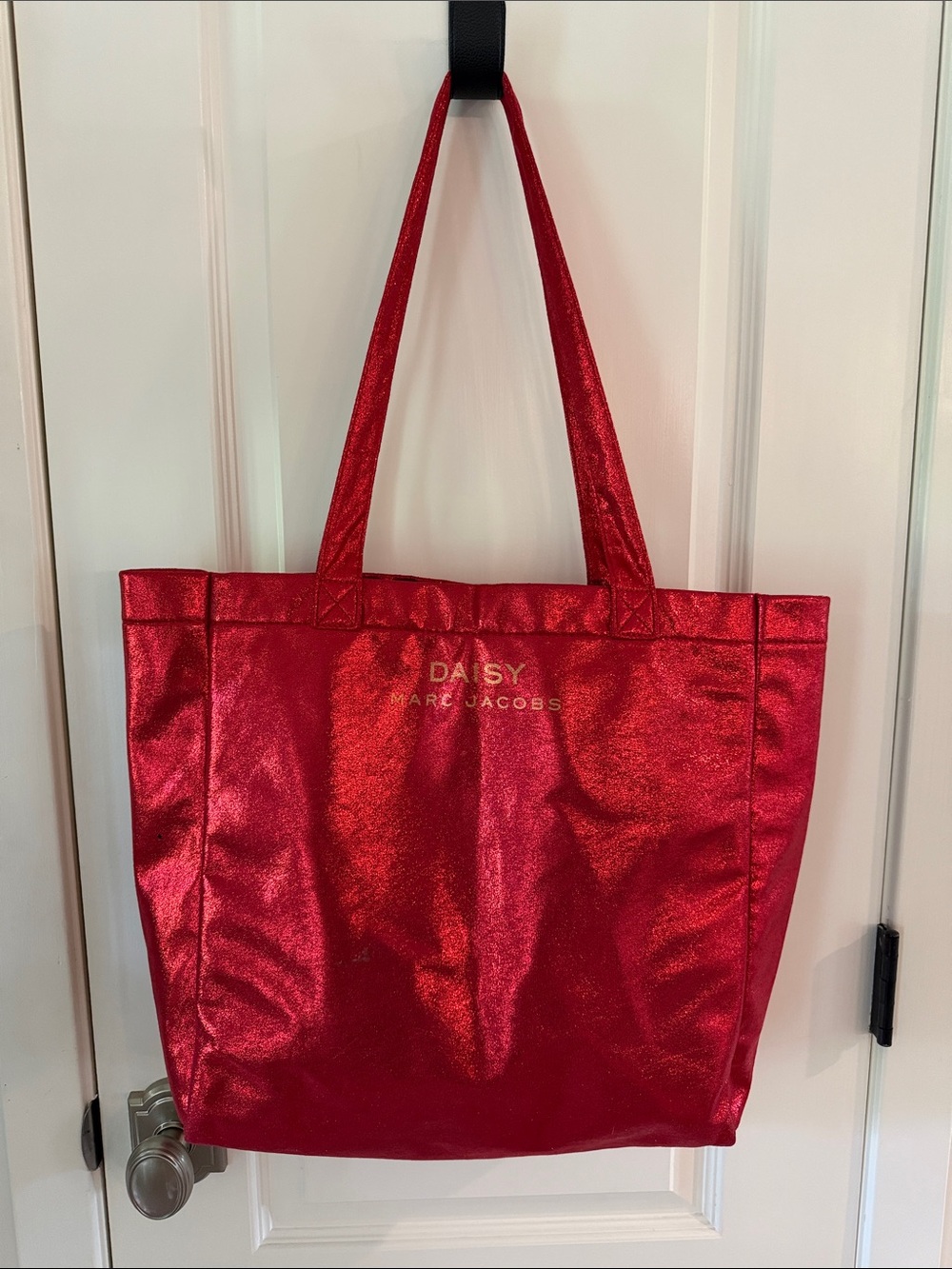 Daisy Marc Jacobs shiny red lareg tote bag used
